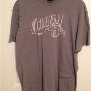 Volcom t-shirt